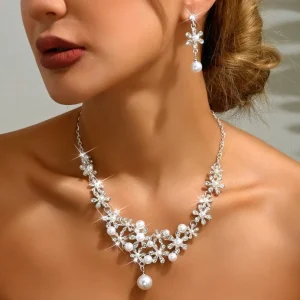 Ensemble de bijoux élégants en strass, collier de perles en alliage scintillant, oreilles, Style coréen, collier de fleurs Vintage, mariage de mariée Ensemble de bijoux élégants en strass, collier de perles en alliage scintillant, oreilles, Style coréen, collier de fleurs Vintage, mariage de mariée