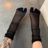 1 paire de chaussettes confortables à deux orteils pour femmes, ultra fines, respirantes, japonaises, harajuku tabi sox, couleur bonbon, maille fendue