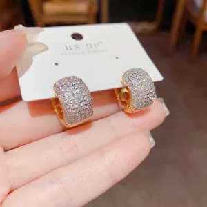 Boucles d’oreilles en Micro cercles incrustés de haute qualité, exquises, simples, exquises, du japon et de la corée du sud, Design Unique et à la mode Boucles d’oreilles en Micro cercles incrustés de haute qualité, exquises, simples, exquises, du japon et de la corée du sud, Design Unique et à la mode