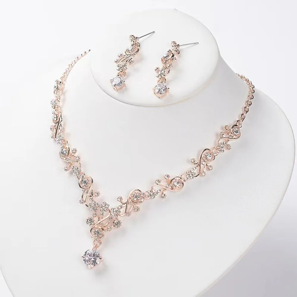 ensembles de bijoux de mariée en strass, doré brillant, exquis, esthétique, collier à breloques, boucles d'oreilles, fiançailles, mariage ensembles de bijoux de mariée en strass, doré brillant, exquis, esthétique, collier à breloques, boucles d'oreilles, fiançailles, mariage