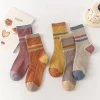 5 paires de chaussettes imprimées rayées pour femmes, confortables, douces, mi tube, hiver, harajuku, chaussettes décontractées amusantes, bas pour femmes, bonneterie
