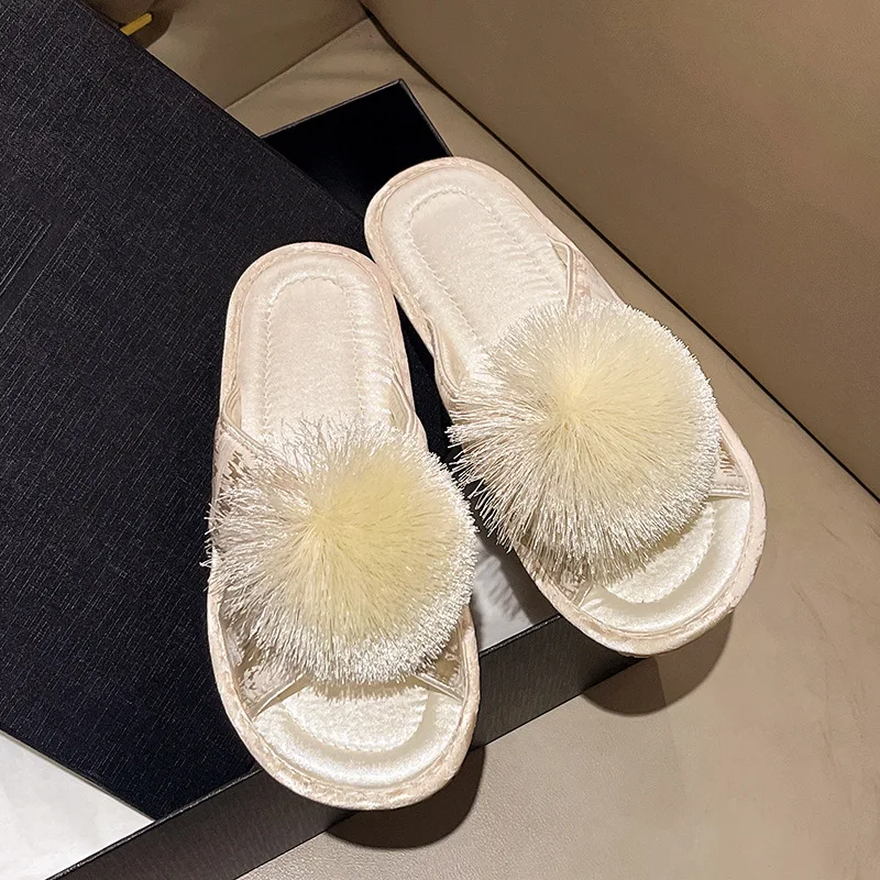 pantoufles d'nikimperméables à semelles en caoutchouc pour femme, nouvelle collection automne/hiver 2024 pantoufles d'nikimperméables à semelles en caoutchouc pour femme, nouvelle collection automne/hiver 2024