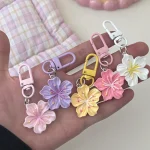 Porte-clés romantique en fleur de Sakura pour filles, pendentif en fleur douce, cadeaux pour amis, accessoires de sac à dos simples