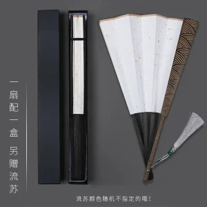 Éventail à main de Style chinois, nouveau motif de nuage sculpté en or, imperméable, soie brute, pompon Antique, Fans de danse pour hommes et femmes