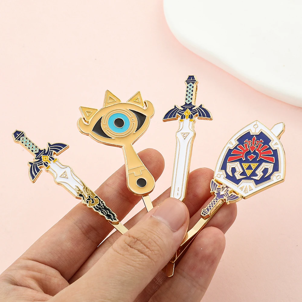 La légende des pinces à cheveux bouclier hylian Sheikah maître épée Barrettes dessin animé chapeaux accessoires de cheveux pour les fans cadeaux La légende des pinces à cheveux bouclier hylian Sheikah maître épée Barrettes dessin animé chapeaux accessoires de cheveux pour les fans cadeaux