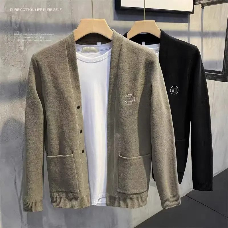 cardigan pour hommes, version coréenne, pull tricoté simple à la mode, veste fine décontractée cardigan pour hommes, version coréenne, pull tricoté simple à la mode, veste fine décontractée