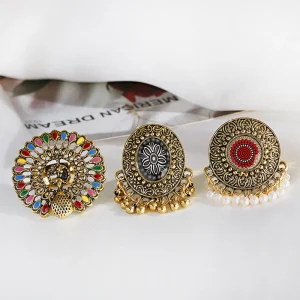 Bague ronde en métal pour femme, grand paon indien rétro, perles de fleurs sculptées Boho, bague pompon, bijoux de fête à la mode