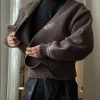 High Street Harajuku – Cardigan noir pour hommes, marque tendance, décontracté, Streetwear, rétro américain, pull tricoté ample, automne et hiver High Street Harajuku – Cardigan noir pour hommes, marque tendance, décontracté, Streetwear, rétro américain, pull tricoté ample, automne et hiver