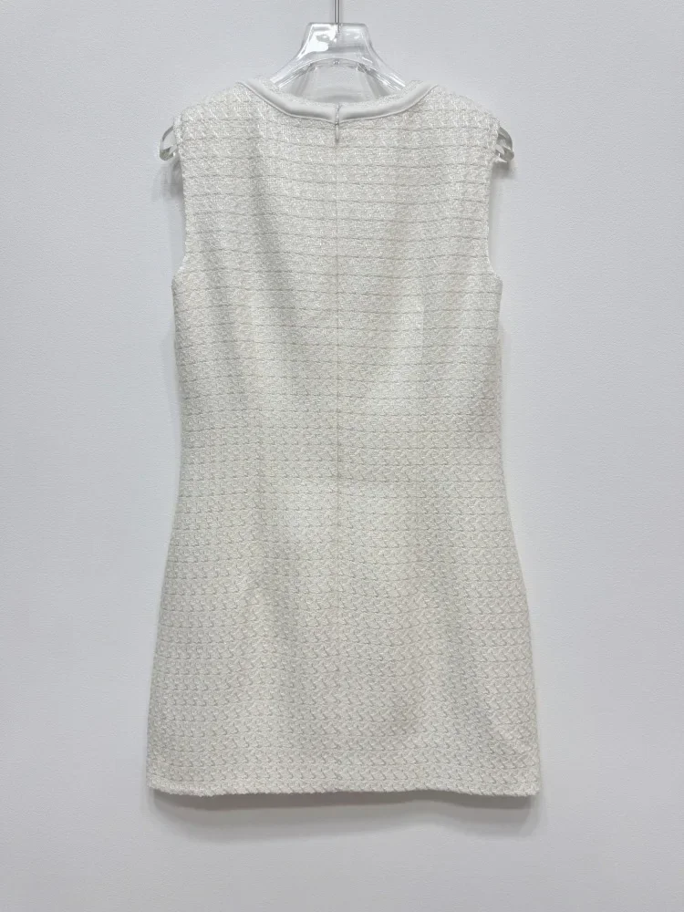 robes féminines élégantes blanc cassé, mini robe sans manches avec nœud, taille haute, coupe cintrée robes féminines élégantes blanc cassé, mini robe sans manches avec nœud, taille haute, coupe cintrée