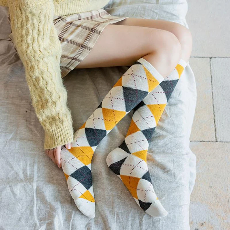 chaussettes hautes en coton à motif losange pour femmes, bas de style collège, garder au chaud, style japonais, automne, hiver, 1 paire chaussettes hautes en coton à motif losange pour femmes, bas de style collège, garder au chaud, style japonais, automne, hiver, 1 paire